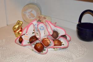 Delavnice in razstava ob veliki noči v Zavodu Stanislava 14